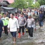 Menteri Lingkungan Hidup Tinjau Banjir Bincau, Tegaskan Audit Lingkungan dan Penertiban Usaha di Hulu DAS