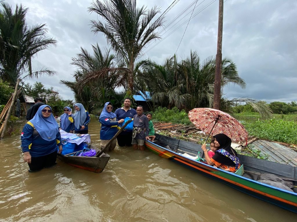 Pemprov Kalsel Teruskan Aksi Kemanusiaan Bagi Korban Banjir Kabupaten Banjar