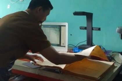 Jaga Kelestarian Sejarah, Dispersip Kalsel Digitalisasi Dokumen Langka