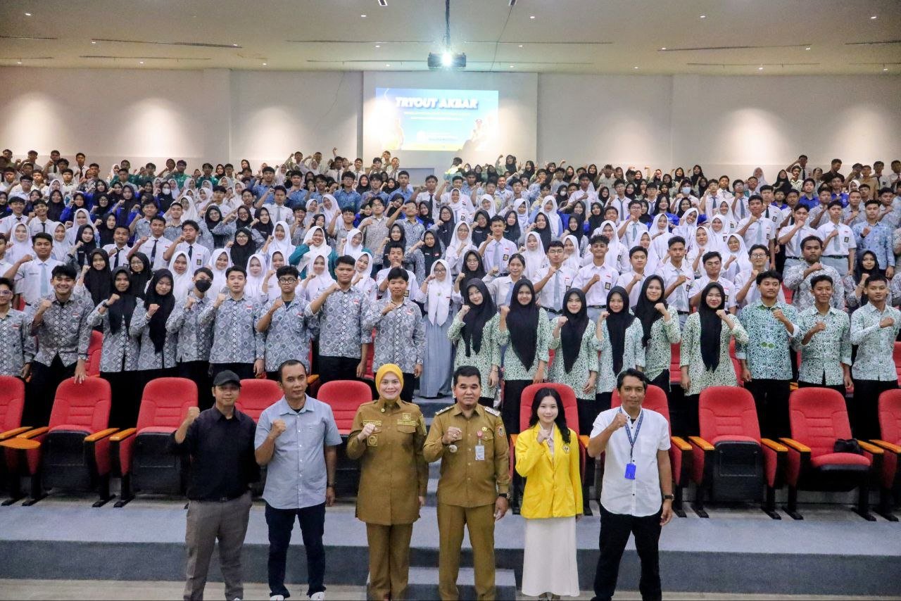 Gubernur Kalsel : Try Out Akbar SNBT, Sekolah Kedinasan, TNI/POLRI 2026 Tingkatkan Kesiapan Akademik dan Mental Peserta Seleksi