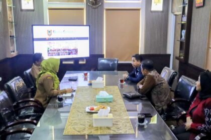 Perkuat Sinergi, KPID Kalsel Audiensi dengan Diskominfo Kalsel