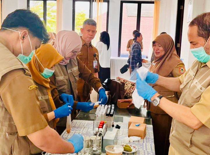 Jamin Keamanan Pangan, UPTD Balai Laboratorium Kesehatan Provinsi Kalimantan Selatan Laksanakan Pemeriksaan Food Safety