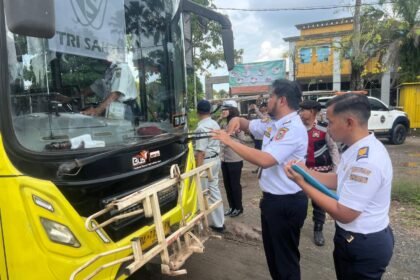 Dishub Kalsel Lakukan Ramp Check Terhadap Angkutan Umum Antar Kabupaten/Kota di Terminal Tipe B Banjarmasin
