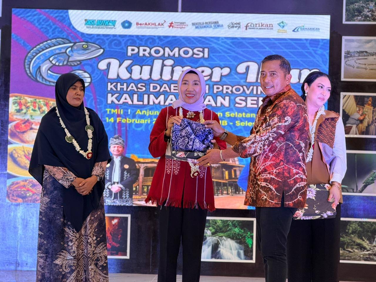 Pemprov Kalsel Perkenalkan Kuliner Daerah Melalui Acara Promosi Kuliner Ikan Khas Daerah di Anjungan TMII