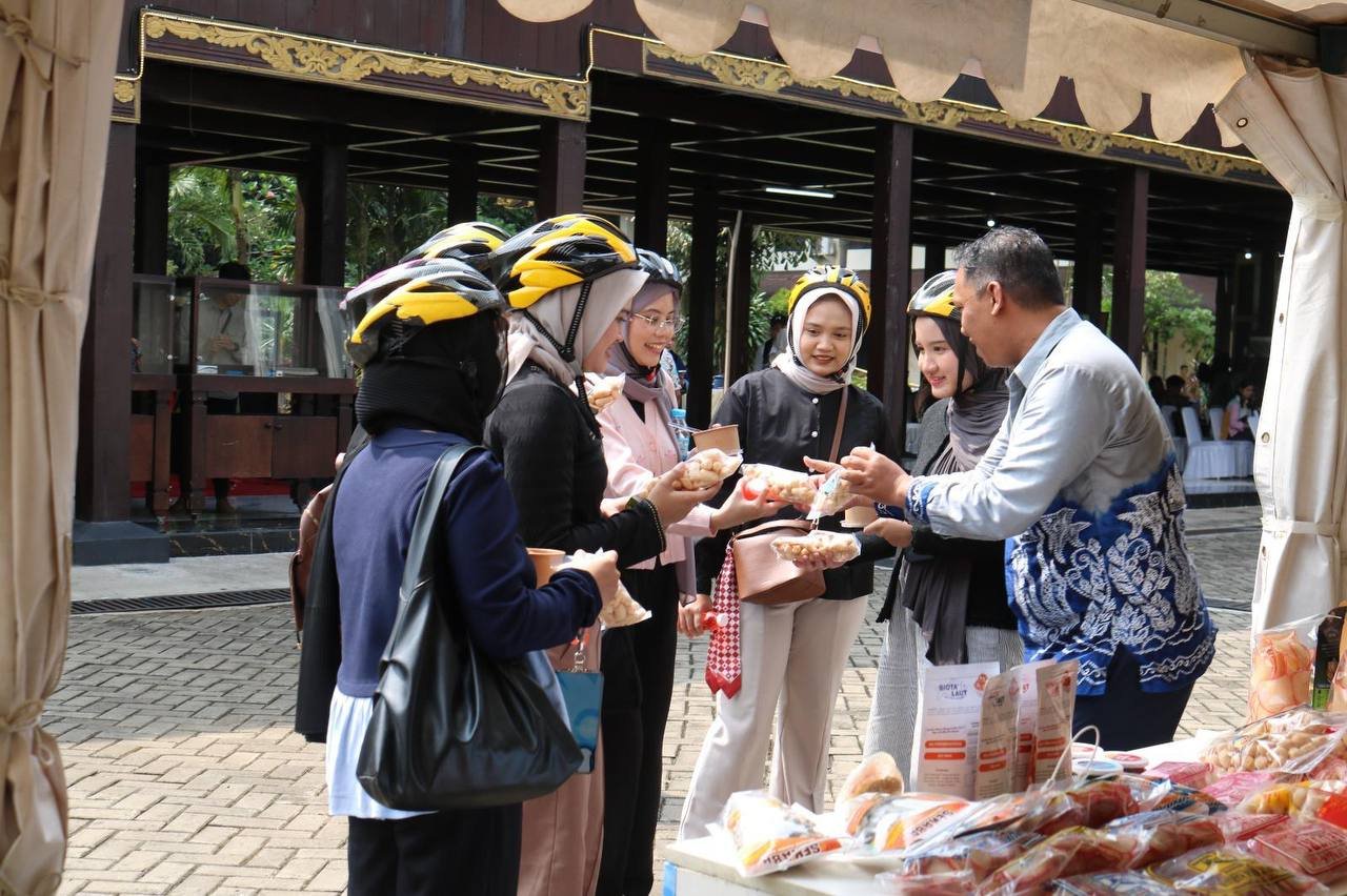 Terus Dorong Program Gemarikan, Dislautkan Kalsel Inginkan Penguatan Konsumsi dan Promosi Produk Olahan Ikan Khas Banjar