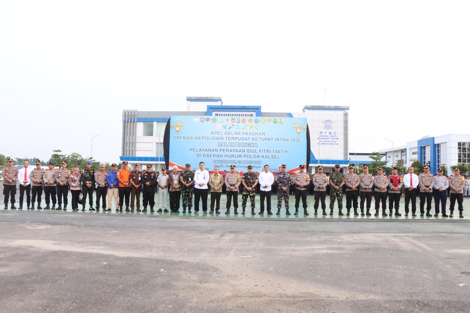 Amankan Perayaan Idulfitri, Polda Kalsel Lakukan Apel Gelar Pasukan Operasi Kepolisian Terpusat Ketupat Intan 2026