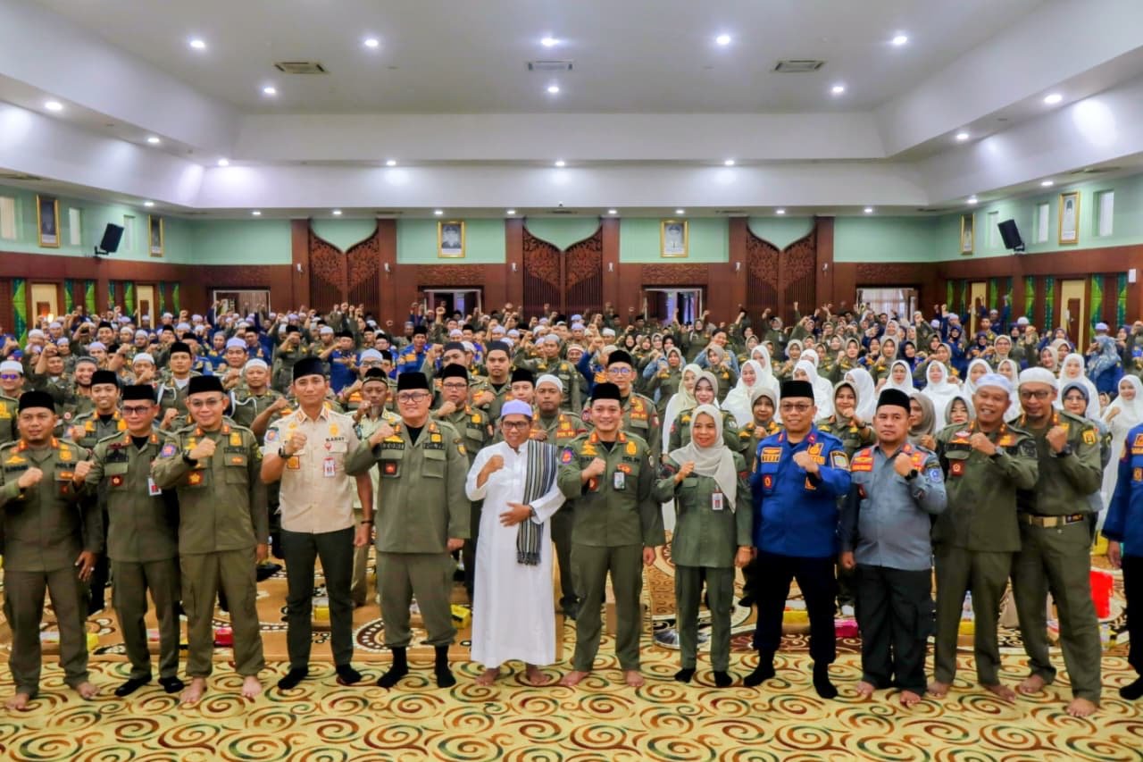 Syukuran HUT Satpol PP ke-76, Satlinmas ke-67 dan Damkar ke-107, Pemprov Kalsel Perkuat Profesionalitas dan Pelayanan kepada Masyarakat