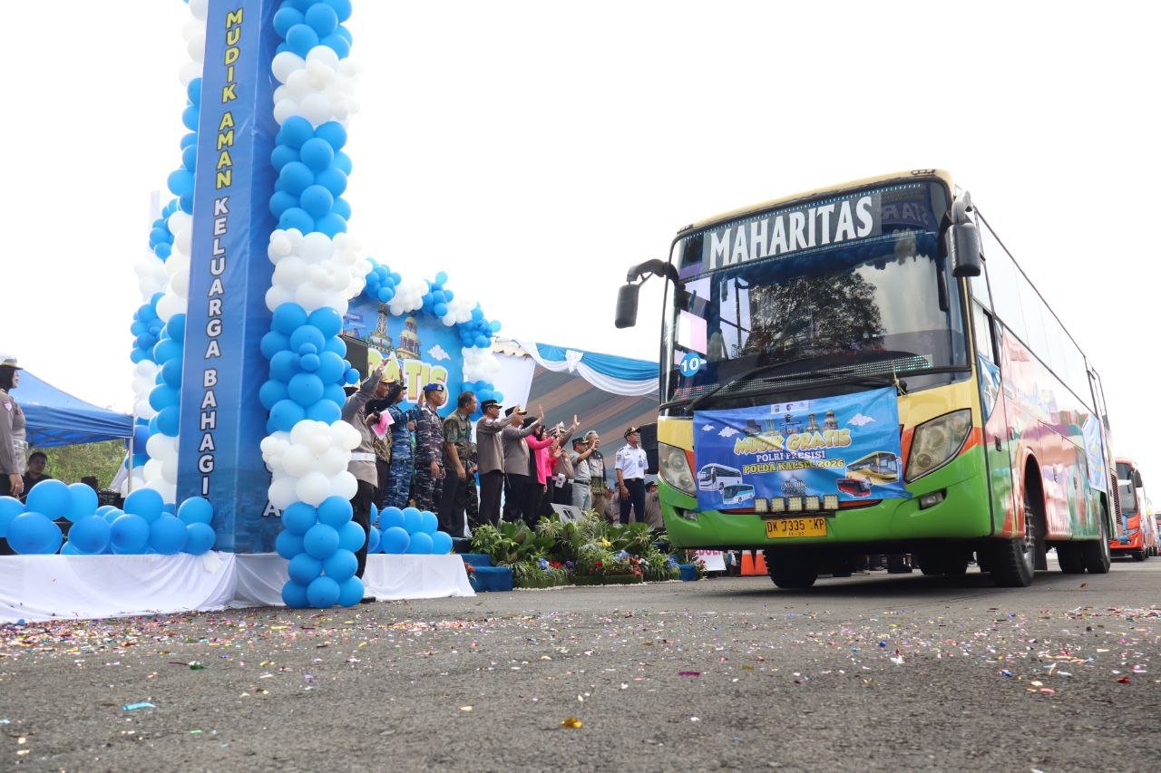 Kapolda Kalsel Tinjau Posko Siaga Idulfitri di Bandara Syamsudin Noor