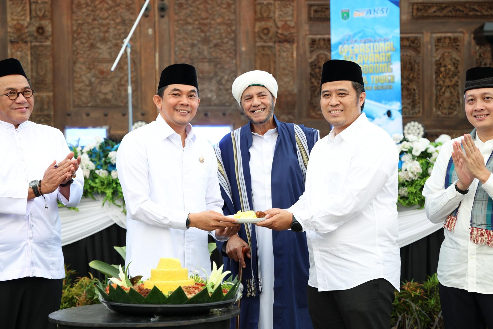 Bupati Andi Rudi Latif Resmikan Operasional Aerodrome Control Tower Bandara Bersujud