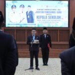 Sekda Kalsel Lantik Kepala Sekolah Baru: Tekankan Integritas dan Profesionalisme