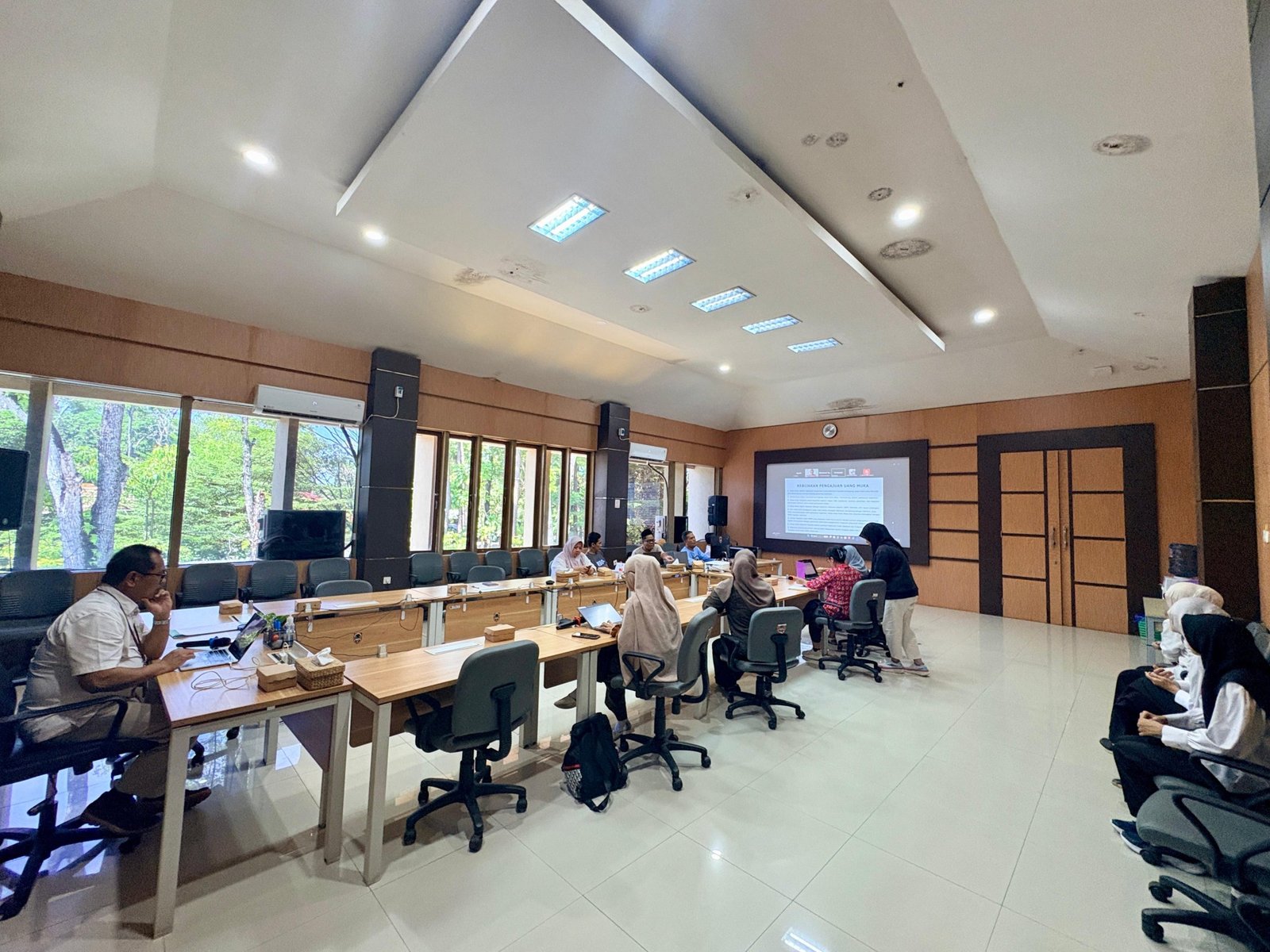 Koordinasi Dishut Kalsel Perkuat Tertib Administrasi RBP REDD+