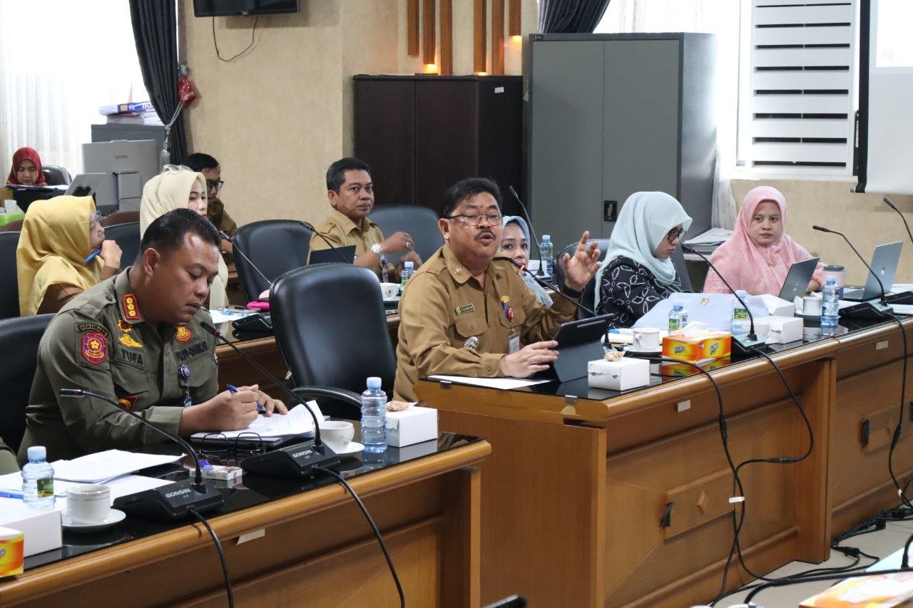 Diskominfo Kalsel Sinkronkan Rekomendasi DPRD dalam Rapat LKPJ 2025