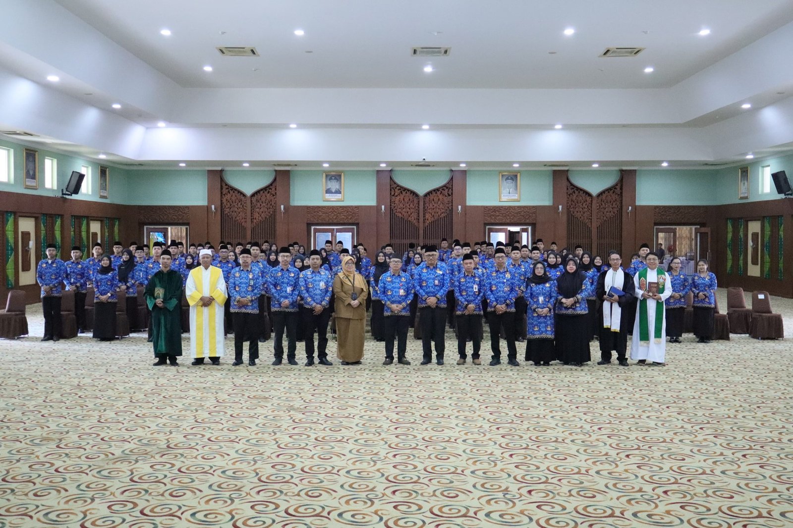 Sekdaprov Kalsel Syarifuddin Lantik 129 PNS, Tekankan Integritas dan Anti Judi Online