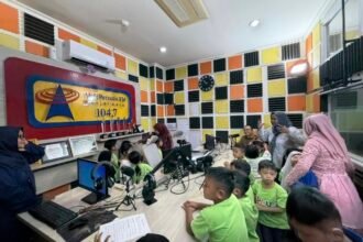 Anak PAUD Citra Indonesia Belajar Dunia Penyiaran di Radio Abdi Persada