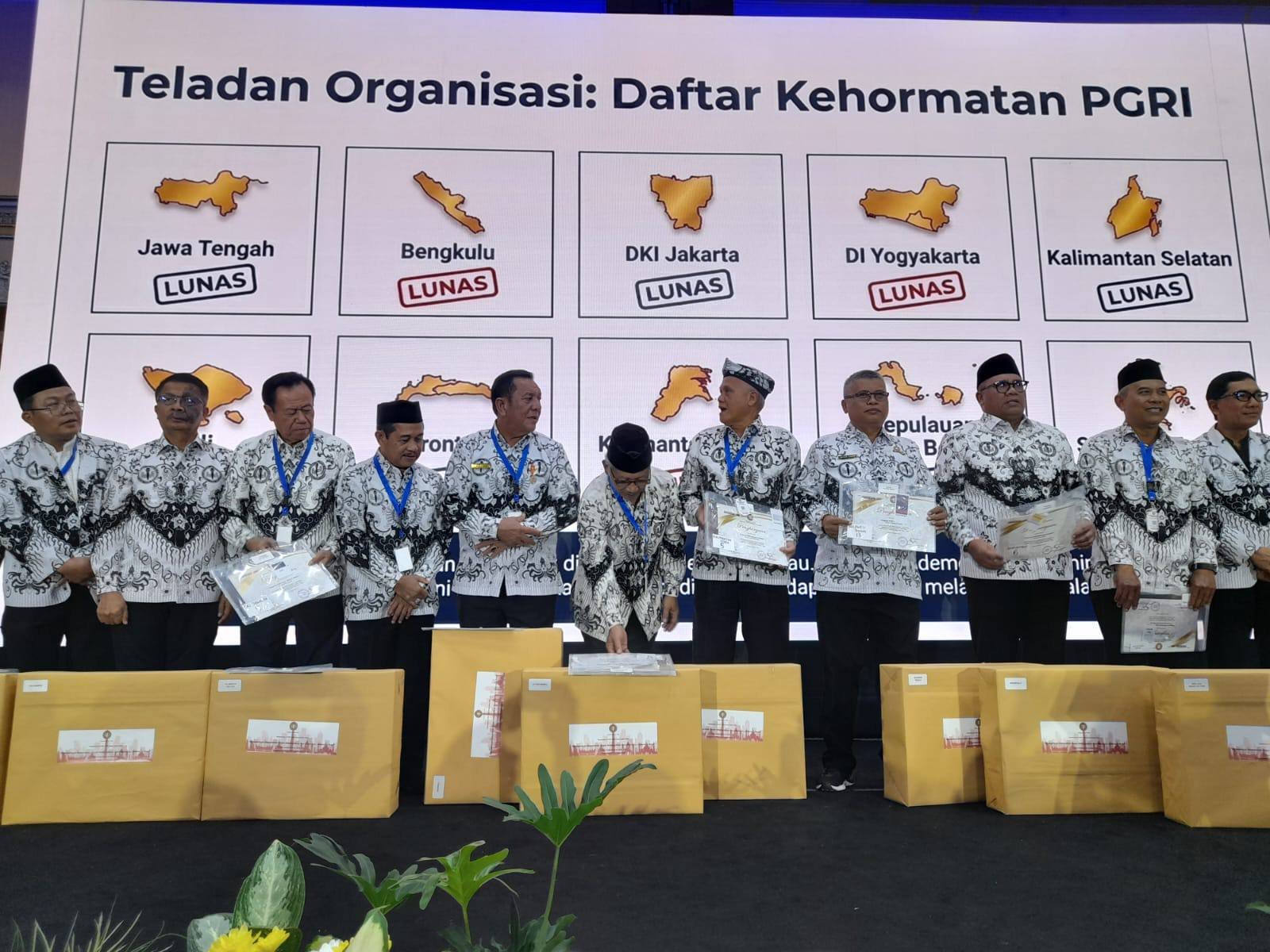 PGRI Kalsel Raih Penghargaan Nasional Tata Kelola Keuangan pada Konkernas II 2026