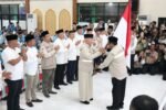 Gubernur Kalsel Lepas Kloter Pertama Jemaah Haji, Ingatkan Jaga Kesehatan di Tanah Suci