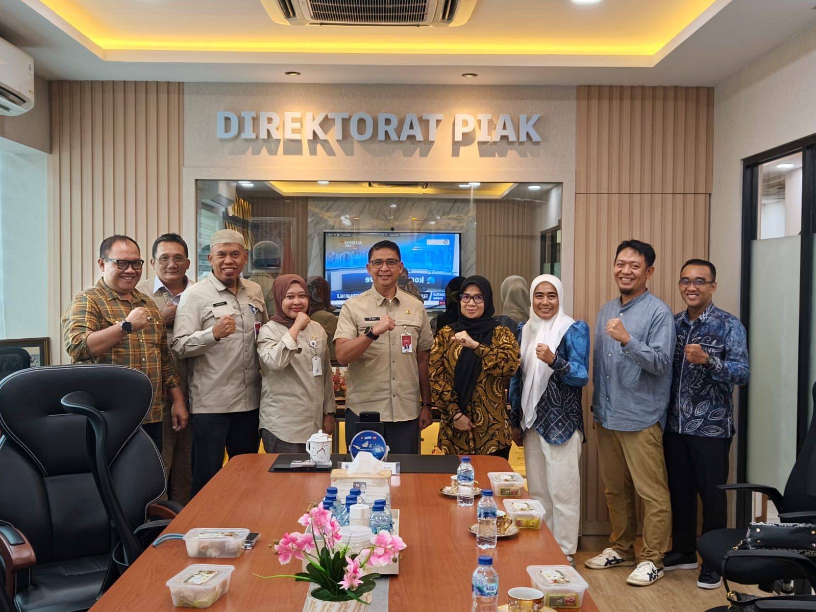 Sinkronkan Kebijakan Pusat-Daerah, Disdukcapil Kalsel Bahas Pengelolaan Data Kependudukan