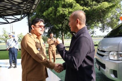 Diskominfo Kalsel Sambut Kunjungan Deputi Bidkoor Kominfo Kemenko Polkam di Bandara Syamsudin Noor