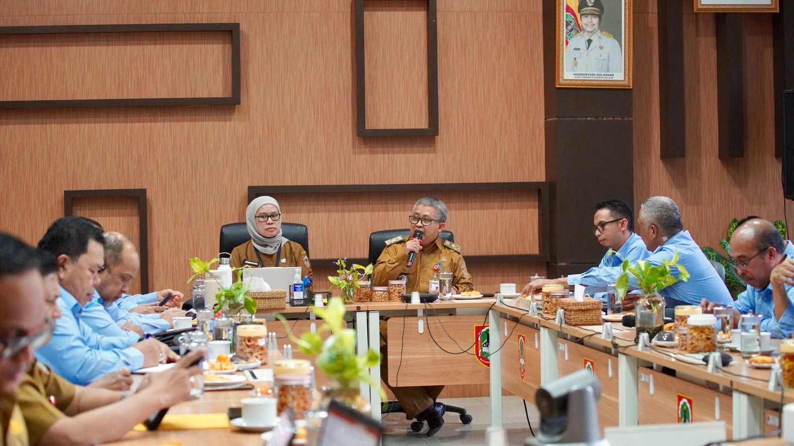 Dishut Kalsel dan Tenaga Ahli Gubernur Sinkronkan Strategi Pengelolaan Kehutanan Berkelanjutan