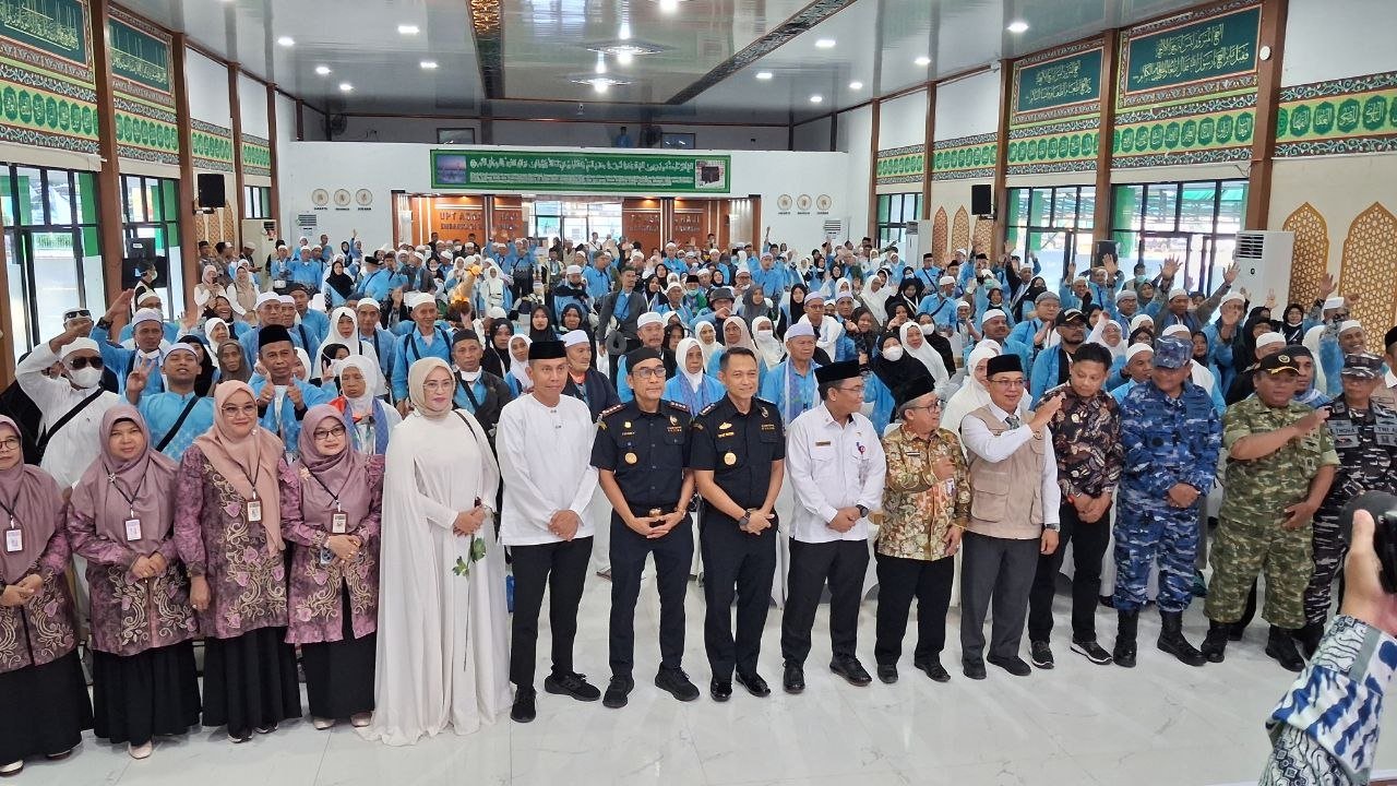 Jemaah Haji Kloter BDJ-02 Tiba di Banua, Gubernur Kalsel Doakan Raih Haji Mabrur