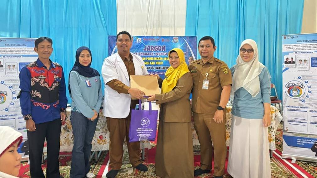 RSGM Gusti Hasan Aman Tingkatkan Kesadaran Kesehatan Gigi Sejak Dini Melalui Program JARGON di SDN Melayu 2 Banjarmasin