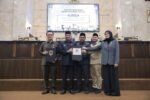 Pemprov Kalsel Sampaikan Raperda Penanaman Modal dan Pertanggungjawaban APBD 2025