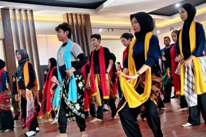 Lokakarya Tari Topeng Srikandi Jadi Upaya Taman Budaya Kalsel Revitalisasi Topeng Banjar