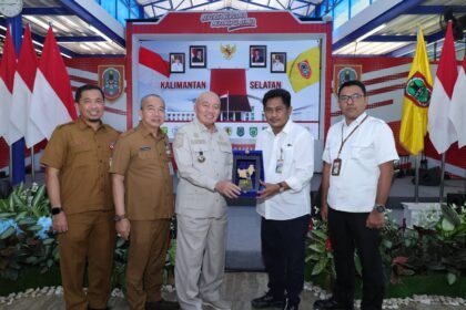 Gubernur Kalsel Ikuti Peresmian Inpres Jalan Oleh Presiden RI