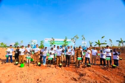 Pelindo Tanam 2.500 Pohon di Banjarmasin, Dukung Udara Lebih Bersih dan Lingkungan Sehat untuk Masyarakat