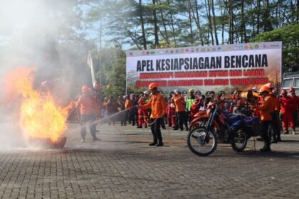 Gubernur Muhidin Ajak Masyarakat Aktif Cegah Karhutla, Segera Laporkan Titik Api