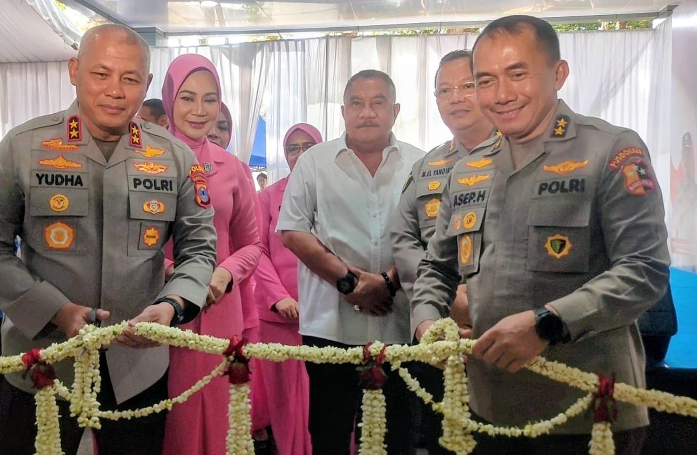 Resmikan RS Bhayangkara Banjarbaru, Kapolda Kalsel Tekankan Pelayanan Kesehatan Semakin Dekat dengan Masyarakat