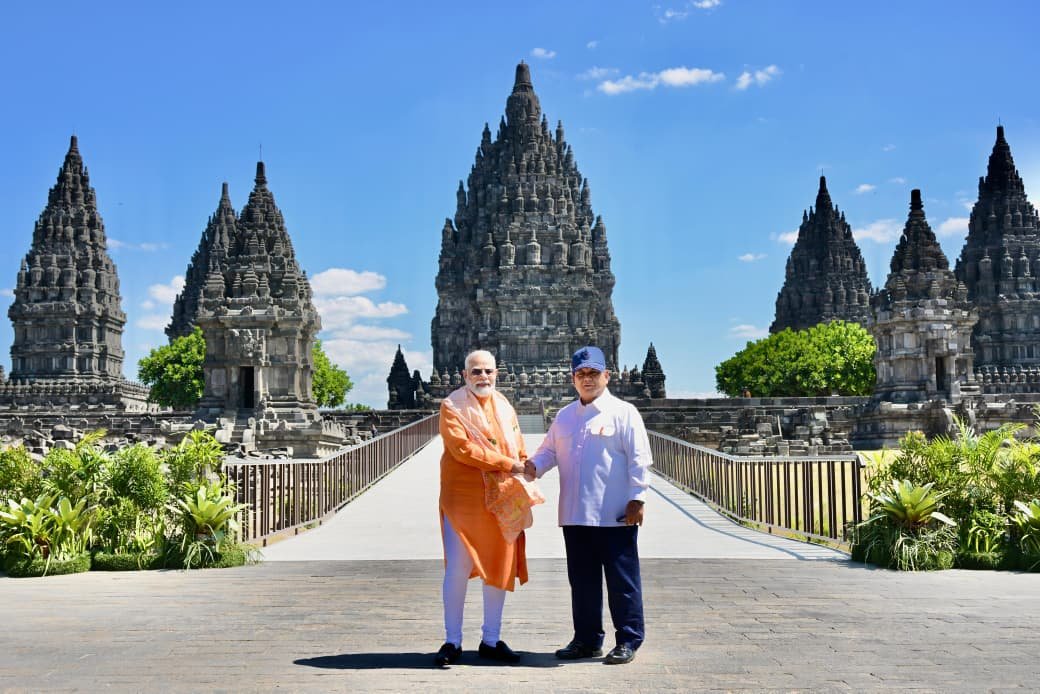 Presiden Republik Indonesia Prabowo Subianto bersama Perdana Menteri (PM) India Narendra Modi mengunjungi Kompleks Candi Prambanan, Daerah Istimewa Yogyakarta, pada Rabu, 8 Juli 2026.