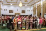 Peringati Hari Kebaya Nasional Ke-3, BKOW Kalsel dan Srikandi PP Banjarbaru Ajak Perempuan Lestarikan Budaya Sekaligus Peduli Kesehatan Mental