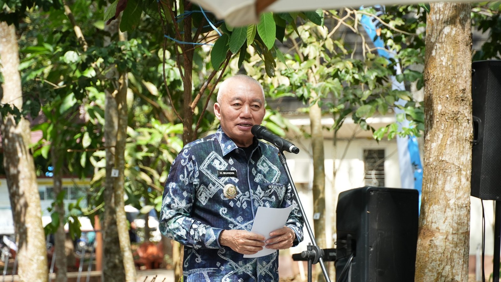 Gubernur H. Muhidin Minta Program Tukar Sampah dengan Sembako Berjalan Berkelanjutan