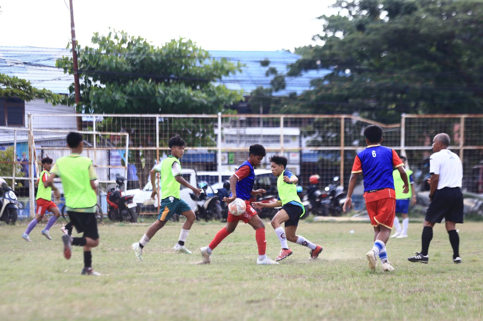 Ratusan Pemain Ikut Seleksi Tahap Pertama Pembentukan Tim Peseban Jelang Piala Soeratin U-17 Kalsel 