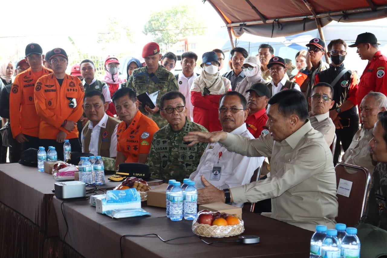 Menko Polkam Optimistis Karhutla Kalsel Terkendali, Tekankan Sinergi dan Kepedulian Masyarakat