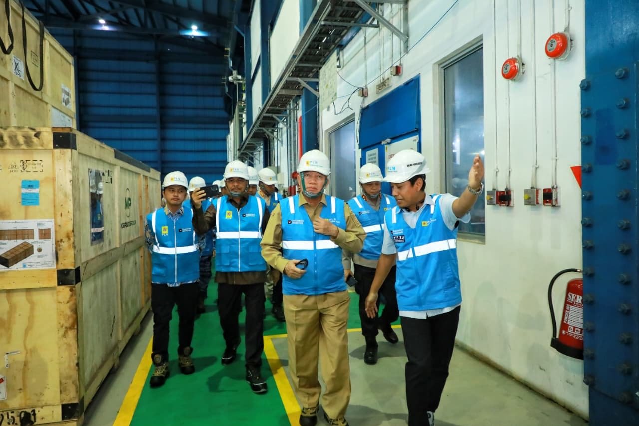 Gubernur Kalsel H. Muhidin Tinjau PLTU Asam-Asam, Optimis Pasokan Listrik Kalselteng Segera Pulih