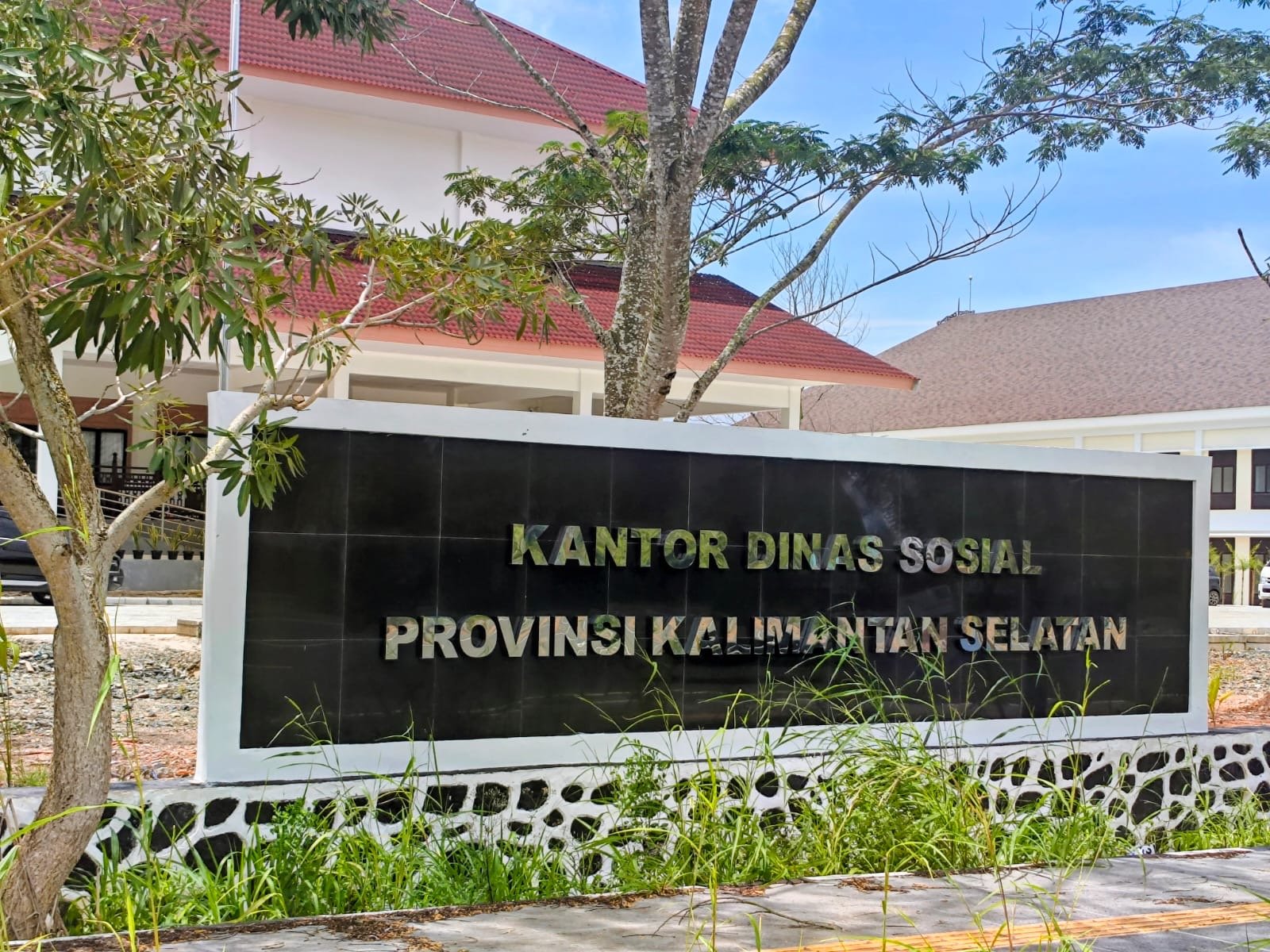 Dinsos Kalsel dan TP PKK Salurkan 5.000 Paket Sembako Sambut Hari Jadi ke-76 Provinsi Kalimantan Selatan