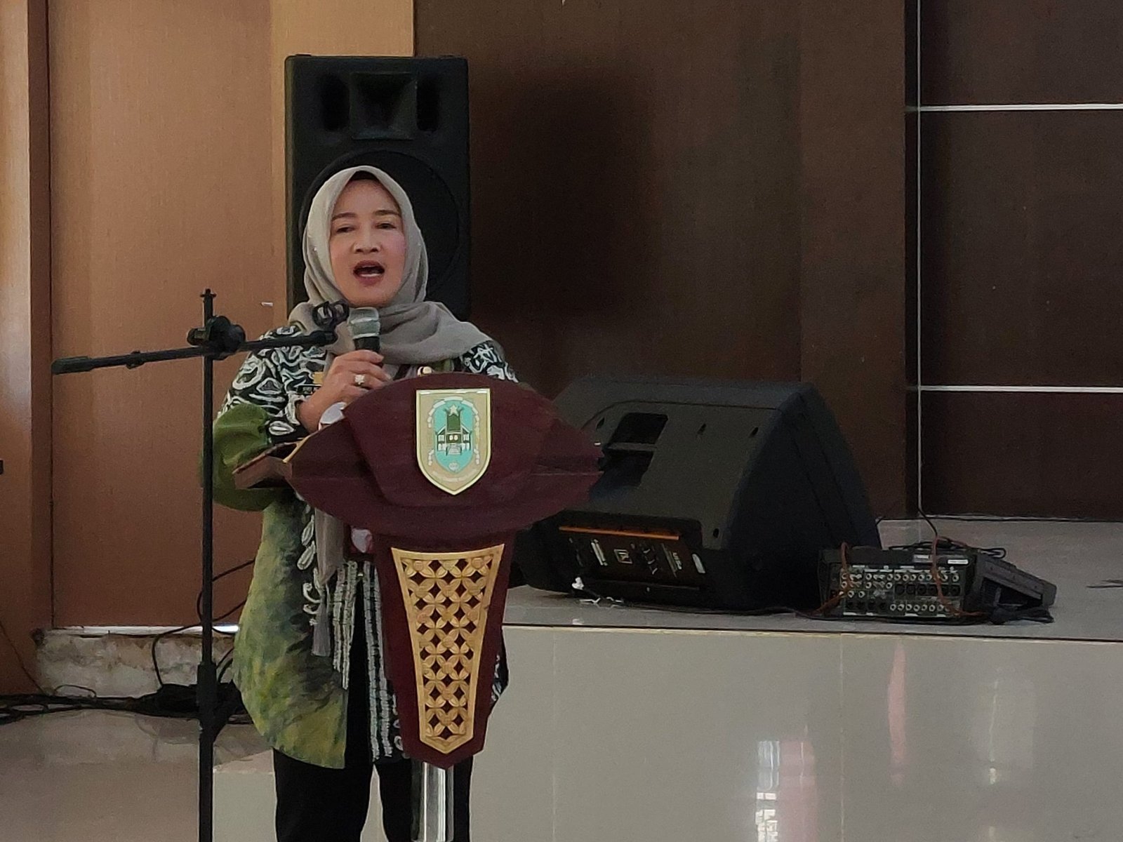 Sri Mawarni: Guru dan Pegiat Literasi Kunci Membangun Masyarakat Melek Informasi
