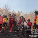 Hadapi Medan Curam, Gerak Cepat Tim Gabungan Berhasil Padamkan Karhutla Tahura Sultan Adam