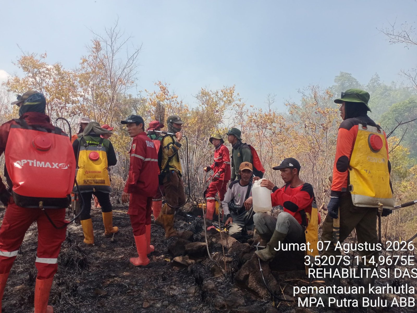 Hadapi Medan Curam, Gerak Cepat Tim Gabungan Berhasil Padamkan Karhutla Tahura Sultan Adam