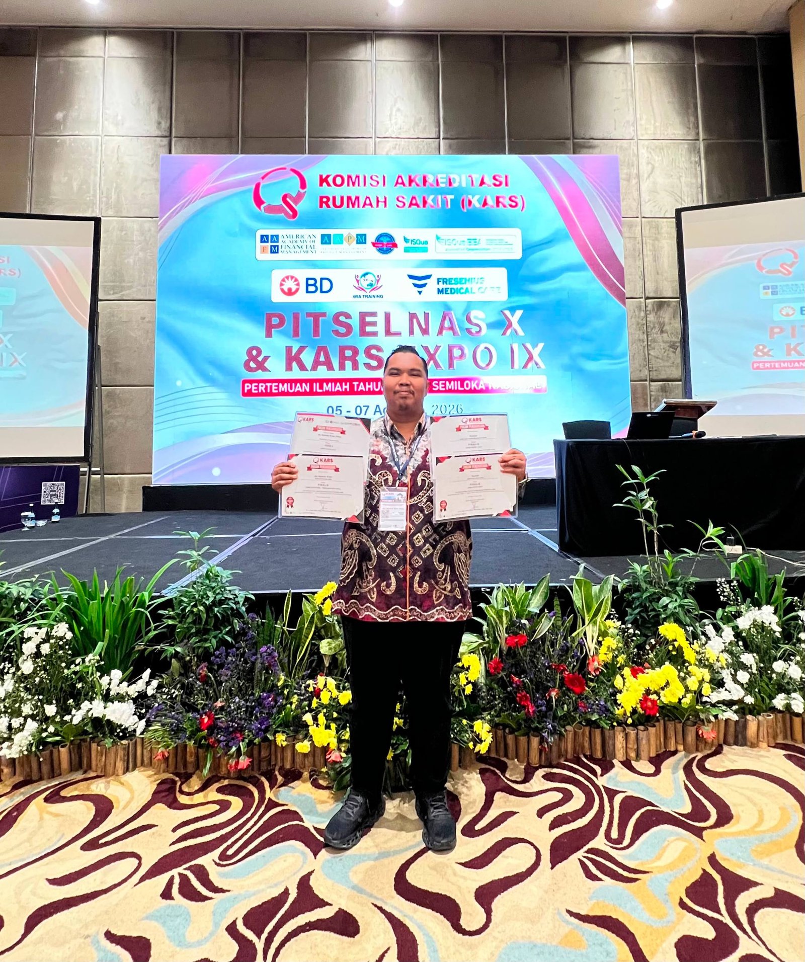 Direktur RSGM Gusti Hasan Aman Raih Juara II Nasional Presentasi Poster Ilmiah Mutu dan Keselamatan Pasien