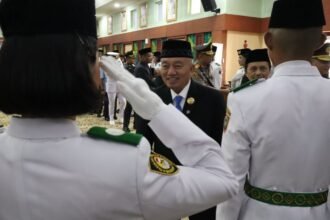 Paskibraka Kalsel Dikukuhkan, Gubernur Muhidin Dorong Generasi Muda Jadi Teladan dan Cinta Tanah Air