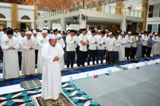 Salat Hajat Bersama, Gubernur Kalsel Ajak Masyarakat Makmurkan Masjid Syekh Muhammad Arsyad Al-Banjari