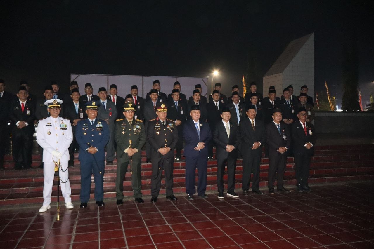 Gubernur Muhidin Ajak Generasi Muda Teladani Perjuangan Pahlawan
