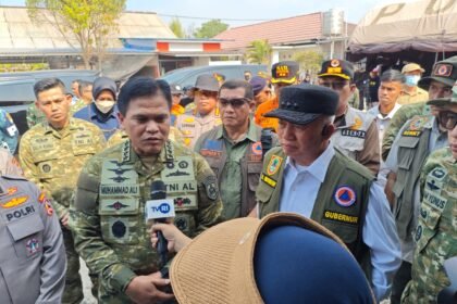 Tinjau Karhutla Kalsel, KSAL Muhammad Ali Apresiasi Sinergi Seluruh Aparat