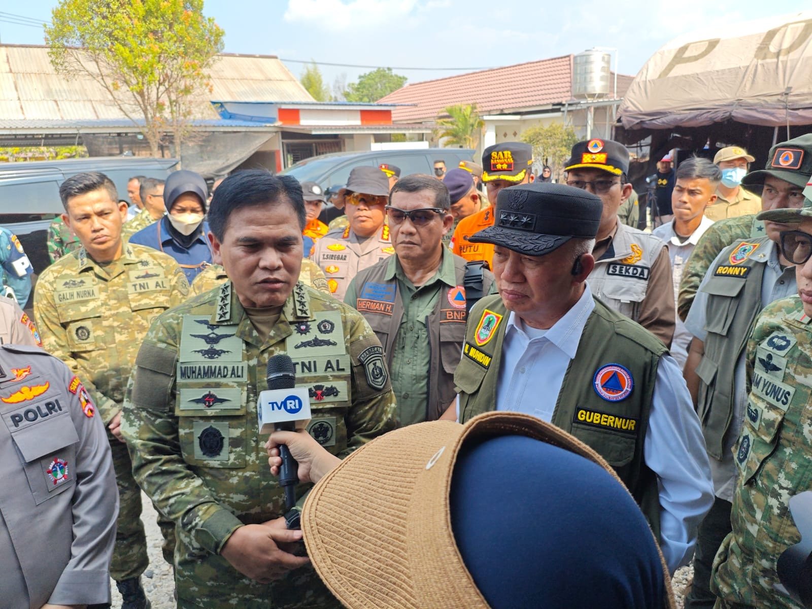 Tinjau Karhutla Kalsel, KSAL Muhammad Ali Apresiasi Sinergi Seluruh Aparat