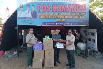 GAPKI Kalsel Siapkan Tim Damkar Hadapi Karhutla, Salurkan 20 Ribu Masker