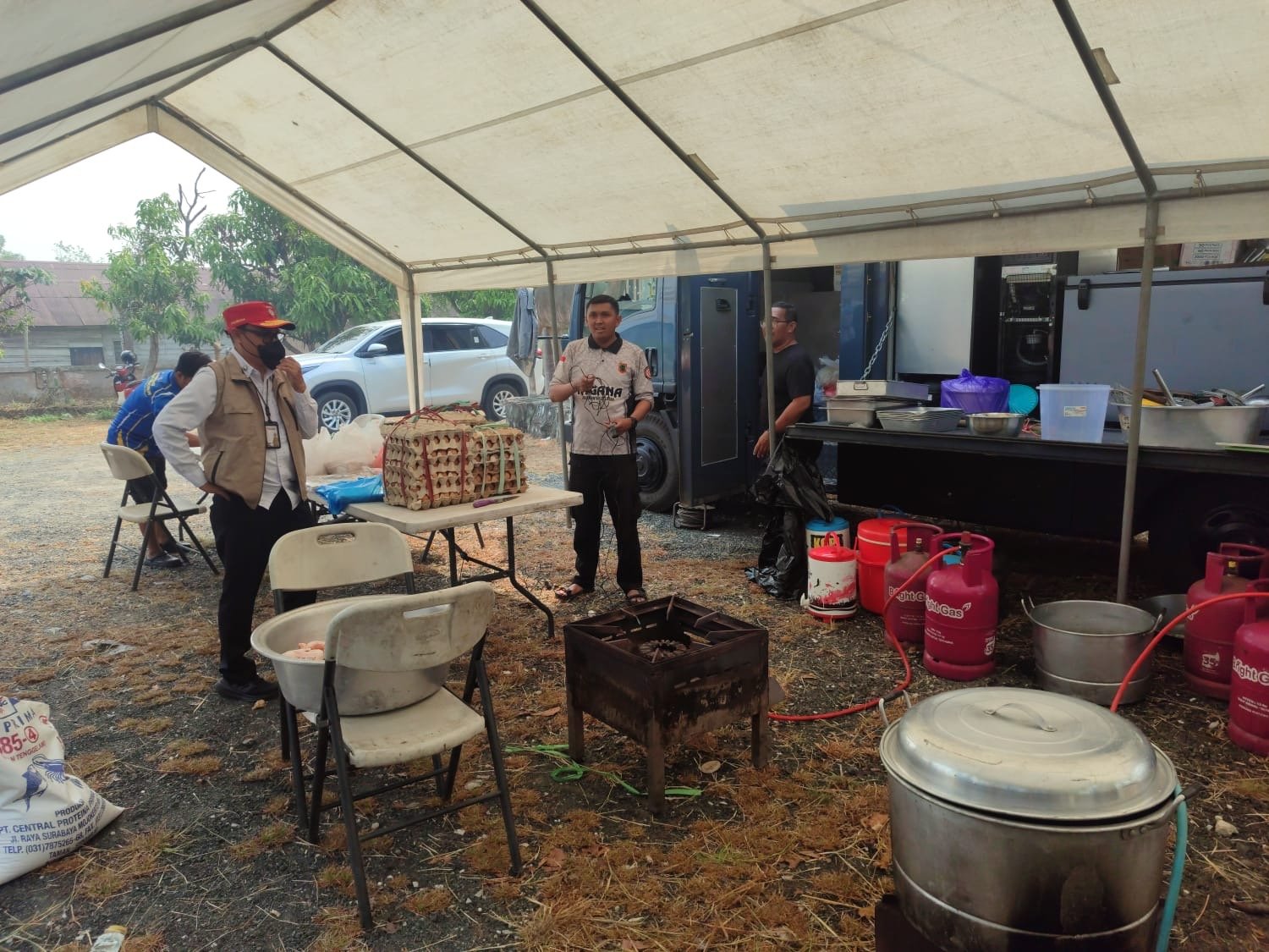Dinsos Kalsel Dirikan Dapur Umum Selama 14 Hari, Siapkan 200 Porsi Untuk Relawan dan Petugas Karhutla