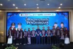 Dinkes Kalsel Berikan Penghargaan bagi Tenaga Kesehatan Teladan 2026